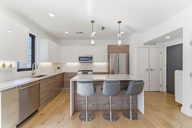 30 Penniman Rd 302, Boston, MA 02134