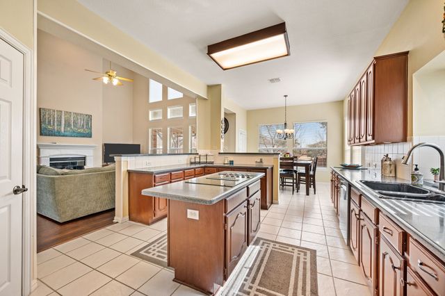 1804 Hill Ridge Drive, Flower Mound, TX 75028