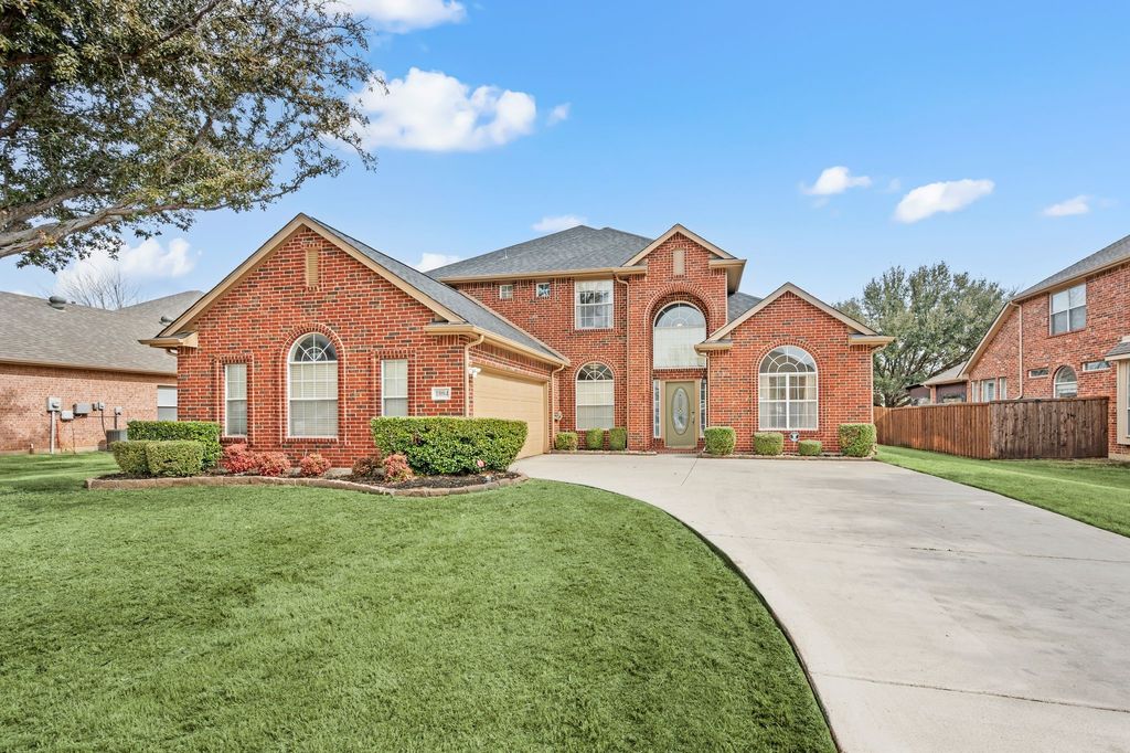 1804 Hill Ridge Drive, Flower Mound, TX 75028