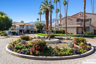 2001 E Camino Parocela B8, Palm Springs, CA 92264