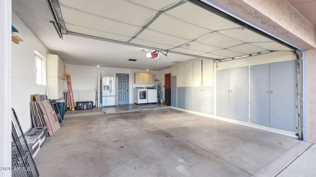 Image 39 of property listing at 10914 W CAMPANA Drive, Sun City, AZ 85351