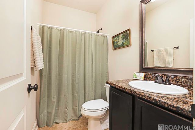 9311 Falling Oak Dr, Baton Rouge, LA 70817