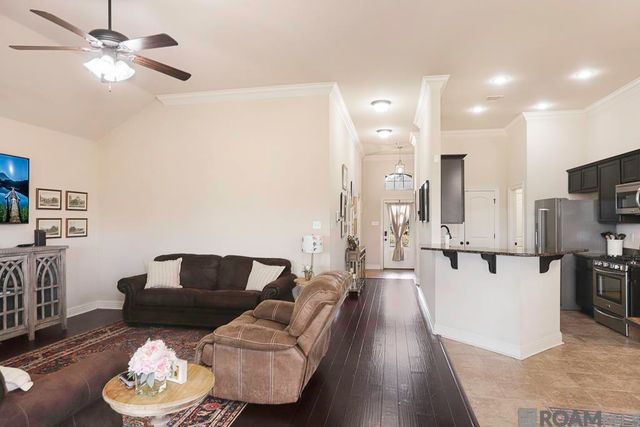 9311 Falling Oak Dr, Baton Rouge, LA 70817