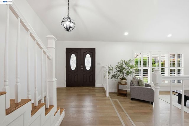 4142 Wakefield Loop, Fremont, CA 94536