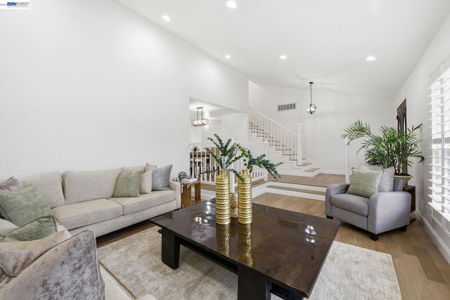4142 Wakefield Loop, Fremont, CA 94536