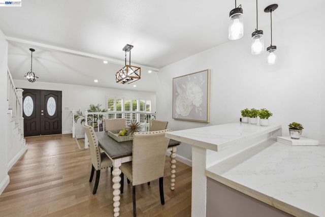 4142 Wakefield Loop, Fremont, CA 94536
