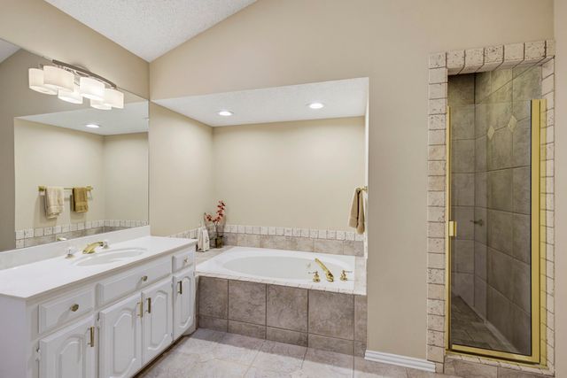 6200 Forest Highlands Drive, Fort Worth, TX 76132