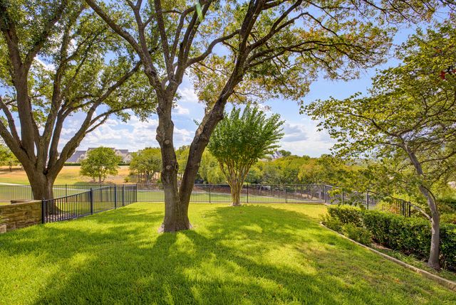 6200 Forest Highlands Drive, Fort Worth, TX 76132