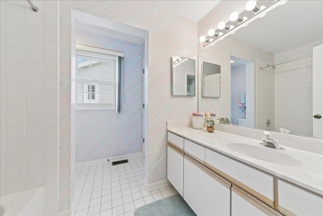 613 Rose Lane, Bartlett, IL 60103