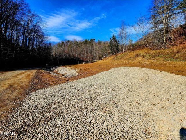 2393 Lower Rinehart Road, Dandridge, TN 37725