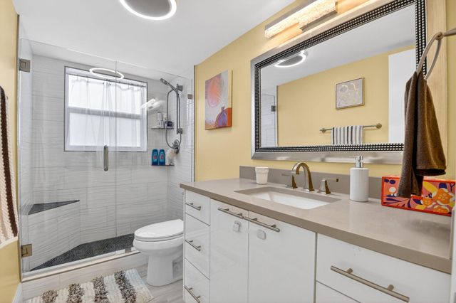 209 Somerset K, West Palm Beach, FL 33417