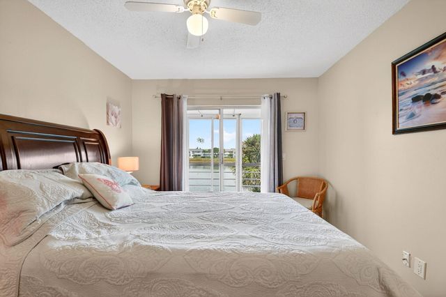 209 Somerset K, West Palm Beach, FL 33417