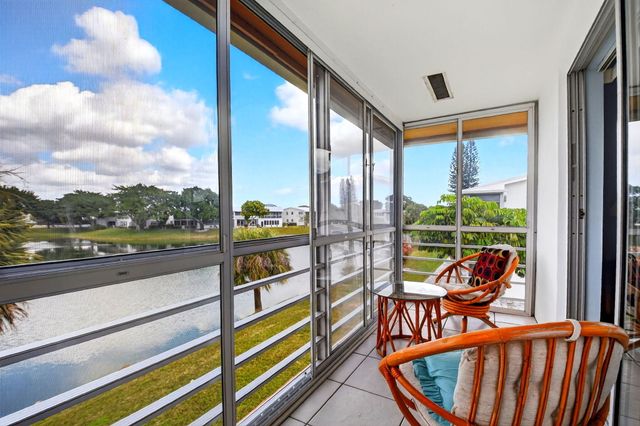 209 Somerset K, West Palm Beach, FL 33417