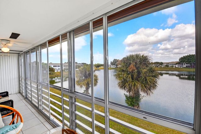209 Somerset K, West Palm Beach, FL 33417