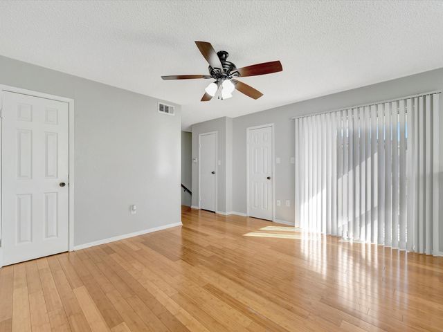 260 El Dorado Boulevard 1805, Houston, TX 77598