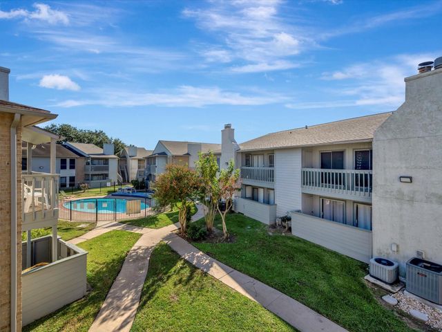 260 El Dorado Boulevard 1805, Houston, TX 77598