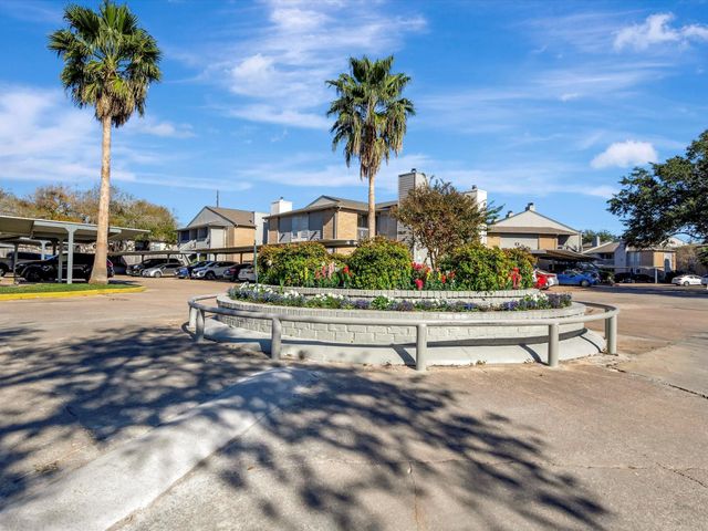 260 El Dorado Boulevard 1805, Houston, TX 77598