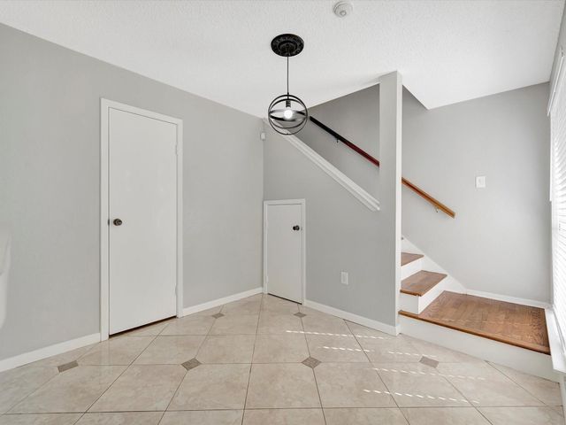 260 El Dorado Boulevard 1805, Houston, TX 77598