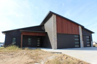 324 LINDA Lane, Riverdale, IA 52722