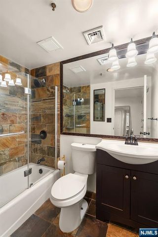 518 Gregory Avenue 201, Weehawken, NJ 07086