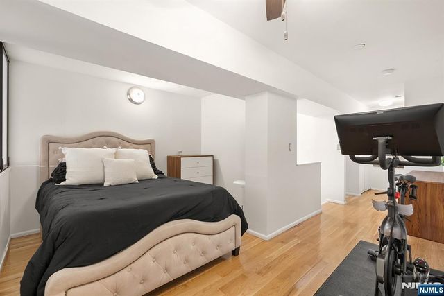 518 Gregory Avenue 201, Weehawken, NJ 07086