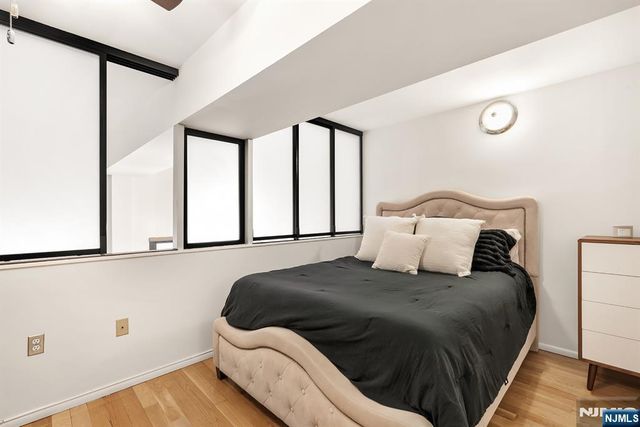 518 Gregory Avenue 201, Weehawken, NJ 07086