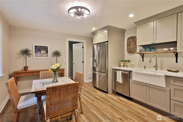 4148 Timberline Road, Clinton, WA 98236