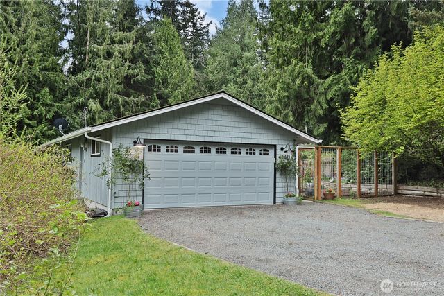 4148 Timberline Road, Clinton, WA 98236