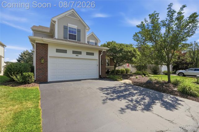 505 E Peninsula Court, Oxford Charter Township, MI 48371