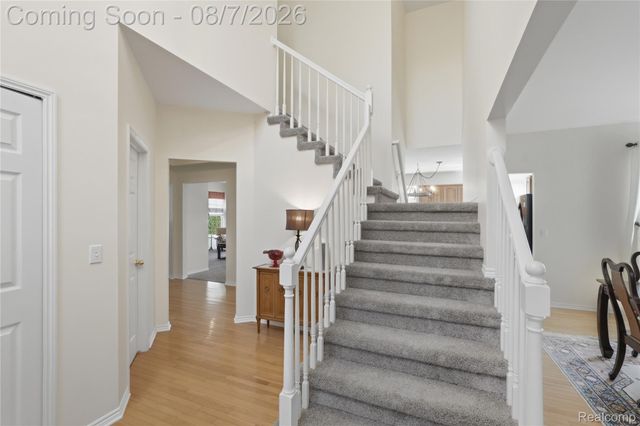 505 E Peninsula Court, Oxford Charter Township, MI 48371