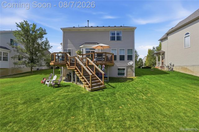 505 E Peninsula Court, Oxford Charter Township, MI 48371
