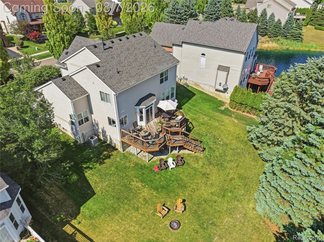 505 E Peninsula Court, Oxford Charter Township, MI 48371