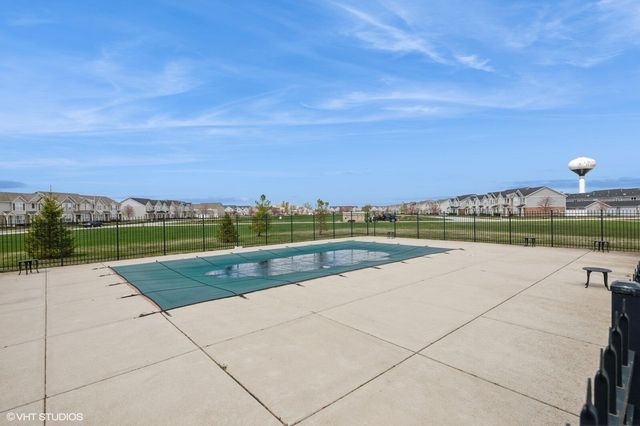 1078 E 114th Avenue, Crown Point, IN 46307