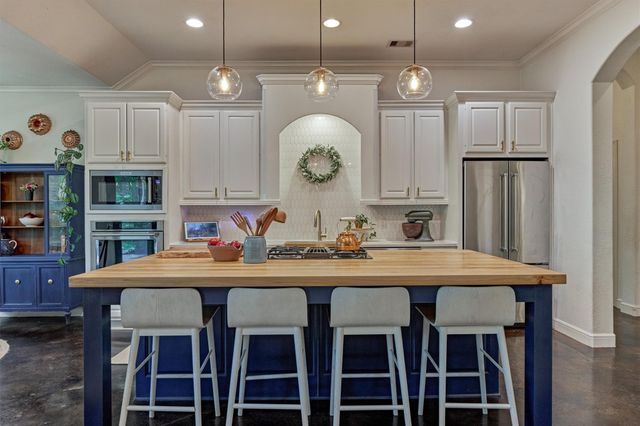 16727 Boothill Road, Stagecoach, TX 77355