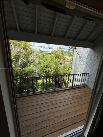 1809 NW 58th Avenue 18, Lauderhill, FL 33313