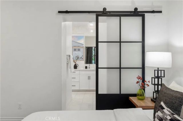120 Frame, Irvine, CA 92618