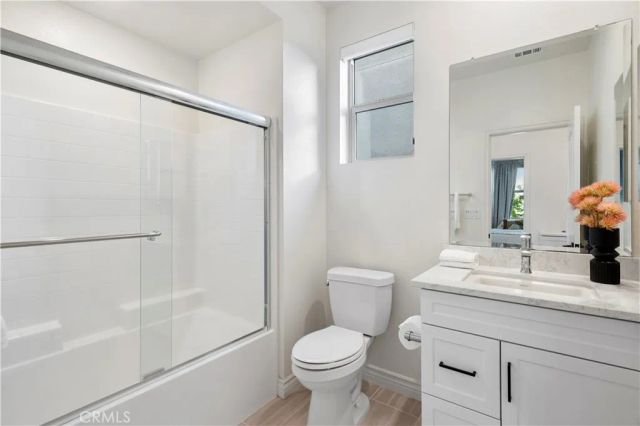 120 Frame, Irvine, CA 92618