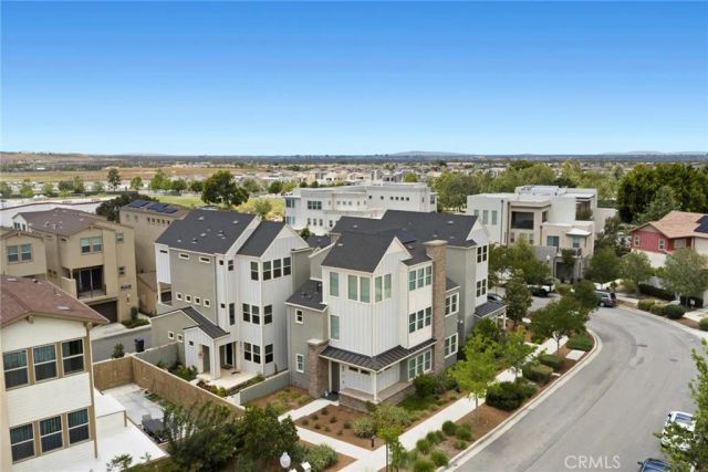 120 Frame, Irvine, CA 92618