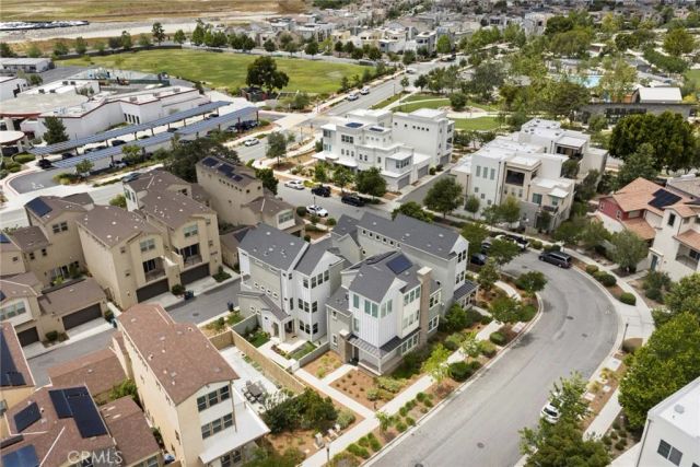 120 Frame, Irvine, CA 92618