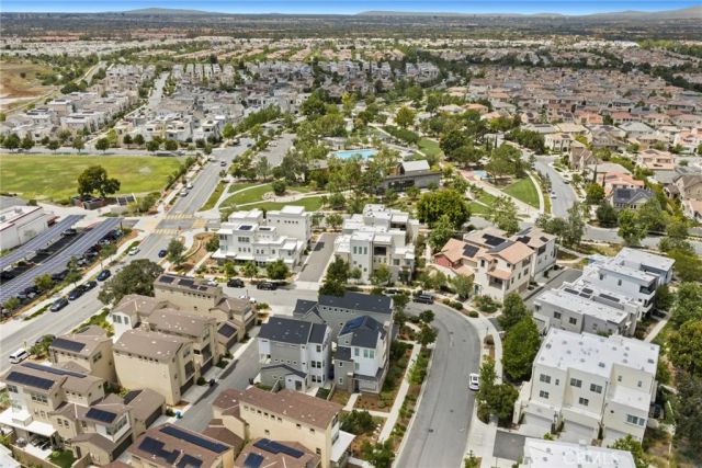 120 Frame, Irvine, CA 92618