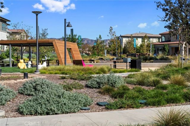 120 Frame, Irvine, CA 92618