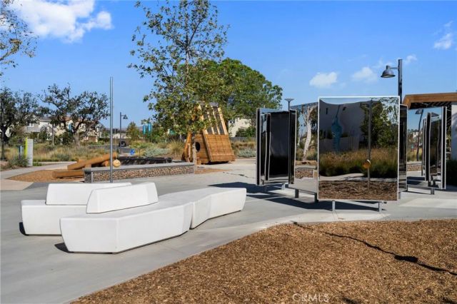 120 Frame, Irvine, CA 92618
