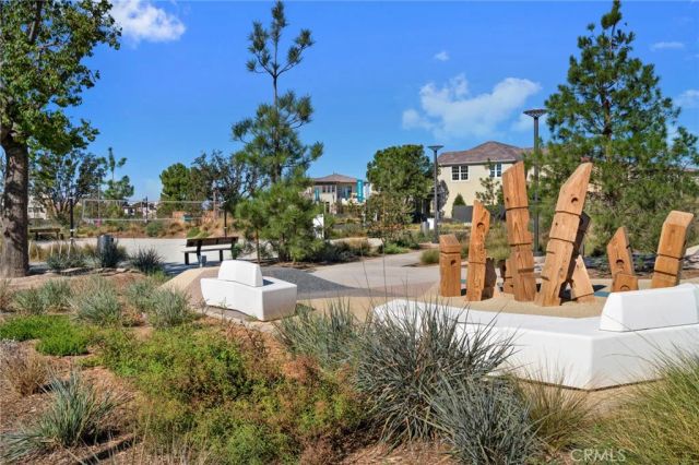 120 Frame, Irvine, CA 92618
