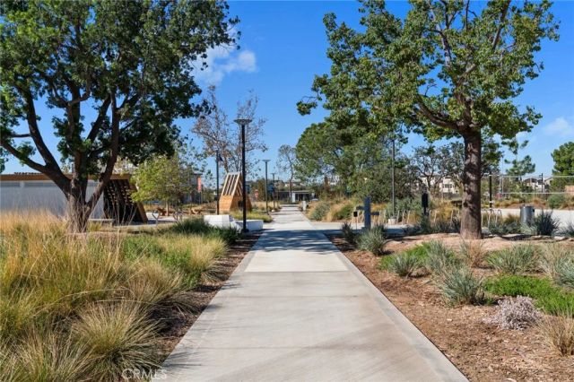 120 Frame, Irvine, CA 92618