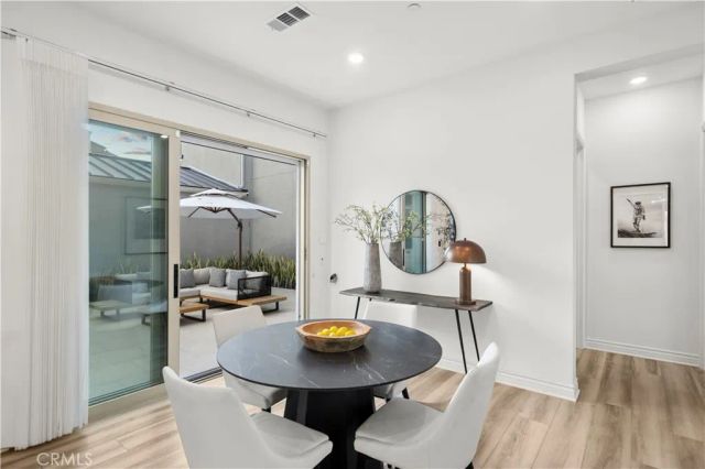 120 Frame, Irvine, CA 92618