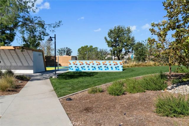 120 Frame, Irvine, CA 92618