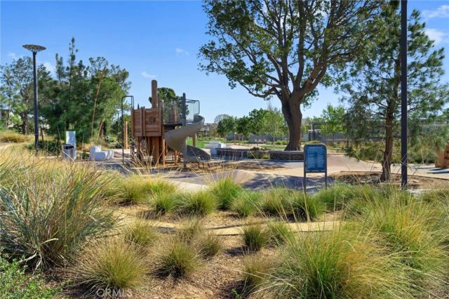 120 Frame, Irvine, CA 92618