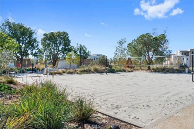 120 Frame, Irvine, CA 92618