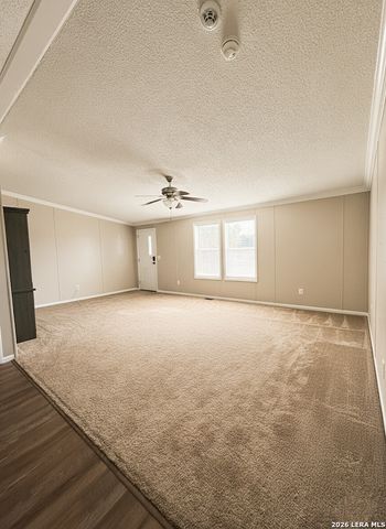 153 Davie, Marion, TX 78124