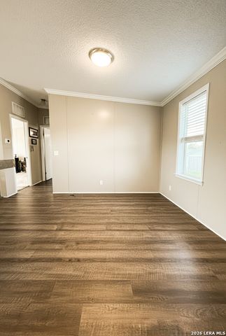 153 Davie, Marion, TX 78124